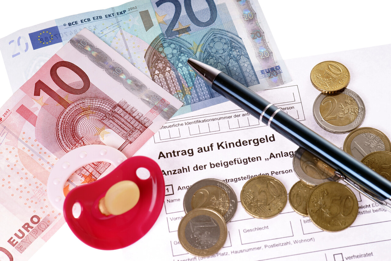 Kindergeld Antrag Auszahlung Kind Geld Bekommen Zahlung Termin